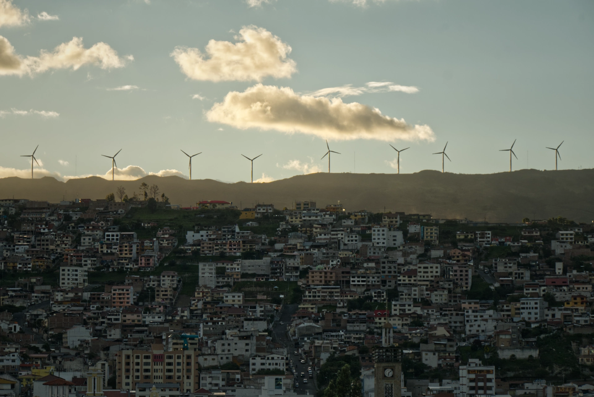 Paisaje urbano en los Andes